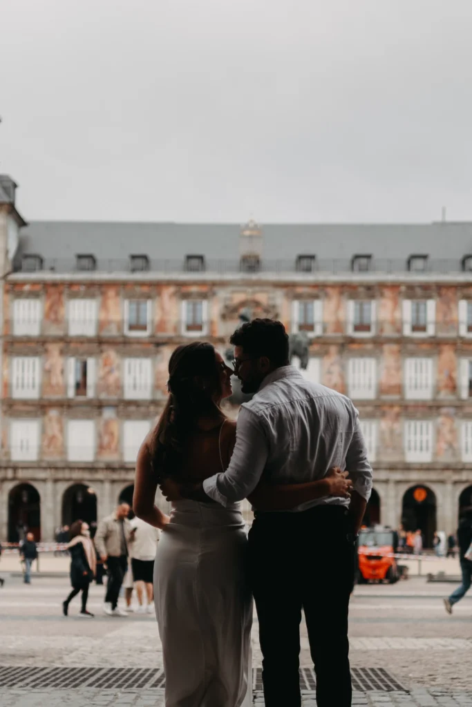 Arturo Cordero Fotografía-Fotógrafo en Madrid-Sesiones de fotos-familia-compromiso-bodas-retratos-postboda-PLAZA-MAYOR (12)