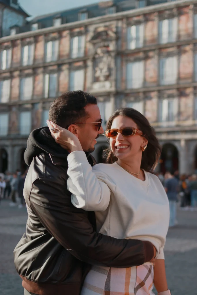 Arturo Cordero Fotografía-Fotógrafo en Madrid-Sesiones de fotos-familia-compromiso-bodas-retratos-postboda-PLAZA-MAYOR (6)