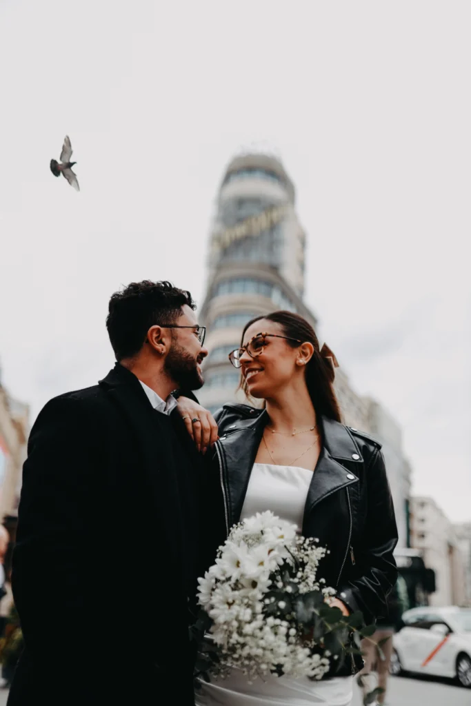 Arturo Cordero Fotografía-Fotógrafo en Madrid-Sesiones de fotos-familia-compromiso-bodas-retratos-postboda--lugares-Gran-vía-Callao (3)