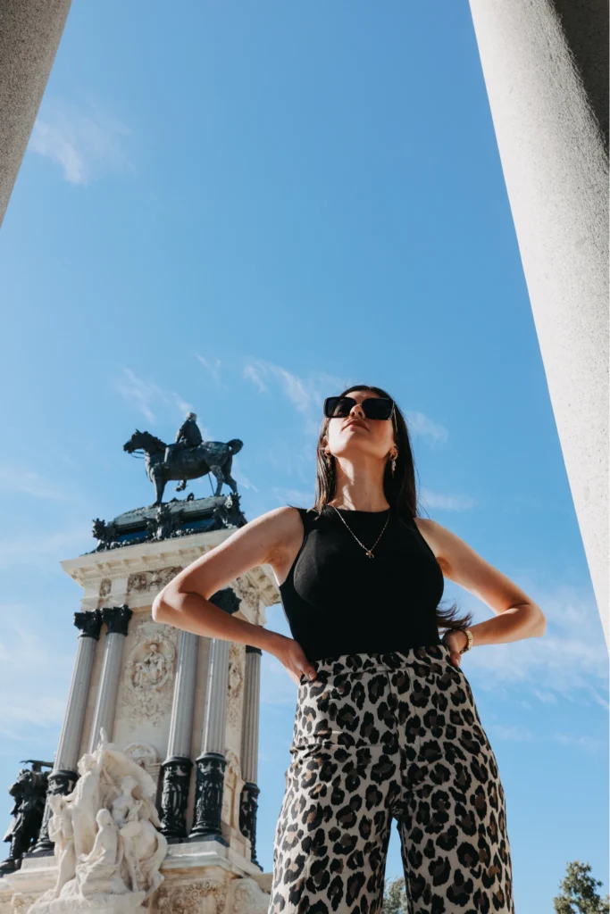Arturo Cordero Fotografía-Fotógrafo en Madrid-Sesiones de fotos-familia-compromiso-bodas-retratos-postboda-parque retiro-lugares-Monumento a Alfonso XII_