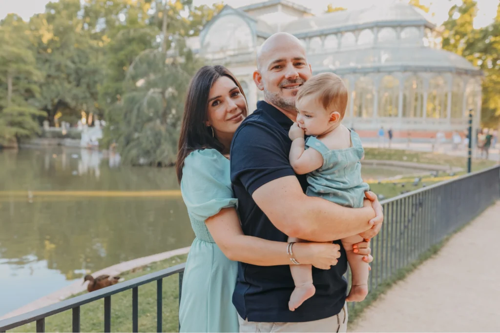 www.arturocordero.es Arturo Cordero Fotografía – Fotógrafo de Familias en Madrid – Sesiones de Fotos Familiares, Bebés, Bautizos y Revelación de Sexo - Palacio de cristal paque el retiro